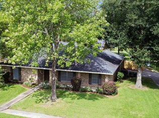 225 Chemin Metairie Rd, Youngsville, LA 70592