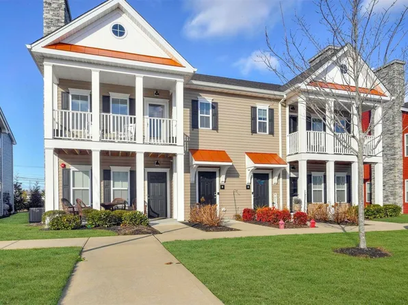 7 Michael Lane #7, East Islip, NY 11730