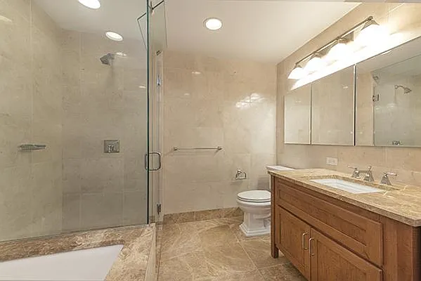 Rented by Sumitomo Real Estate Sales | media 9