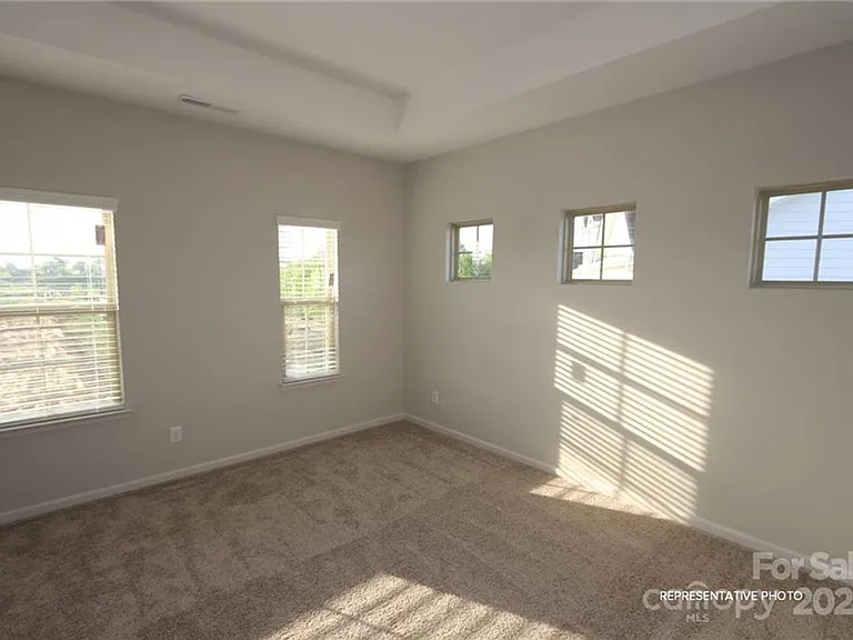 1116 Doveridge St — Photo 11