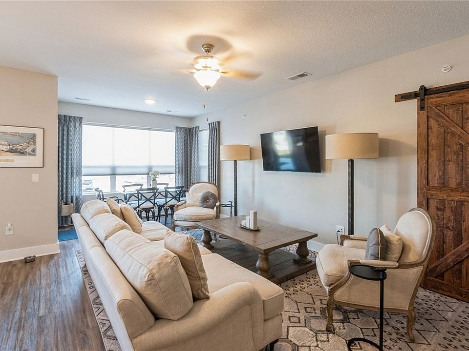 1st image of 9065 Bishop Dr #101
