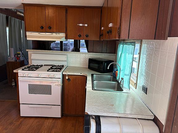 3rd image of 1449 Outer Rd Unit 65