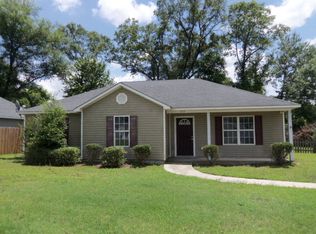 599 Bryson Cir, Hahira, GA 31632