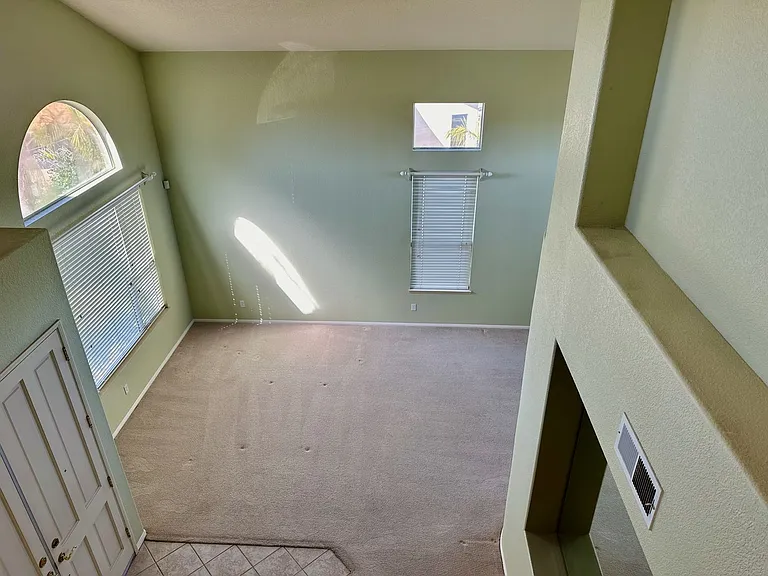5155 Avenida De La Plata — Photo 22