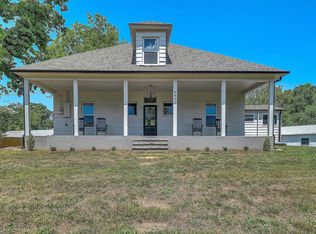 26 Barfoot Ln, Rocky Mount, VA 24151