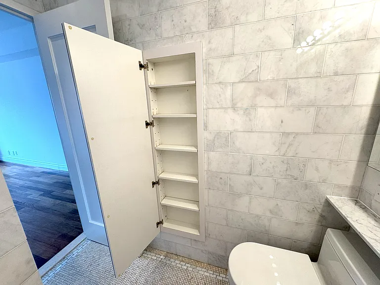 400 E 54th St #31B — Photo 18