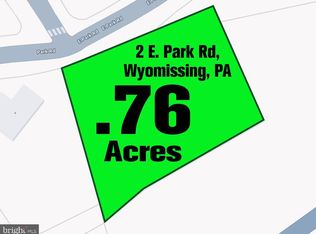 2 Park Rd, West Lawn, PA 19609