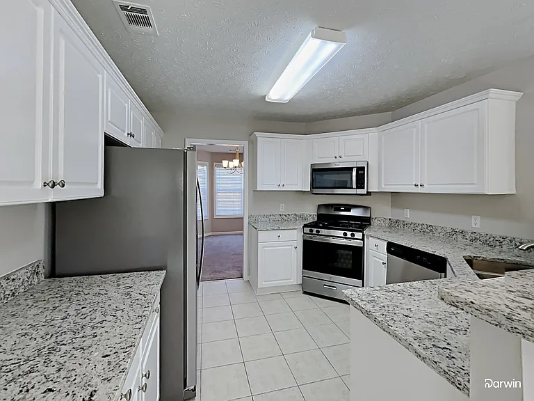 362 Anita Dr — Photo 2