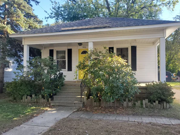 382 W 20th St, Holland, MI 49423