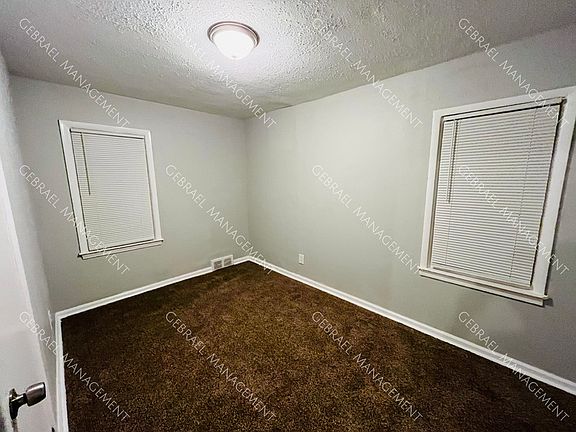 5th image of 10020 Ashton Ave