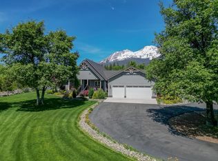 1433 Northridge Dr, Mount Shasta, CA