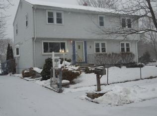 2 Diane Dr, Billerica, MA 01821