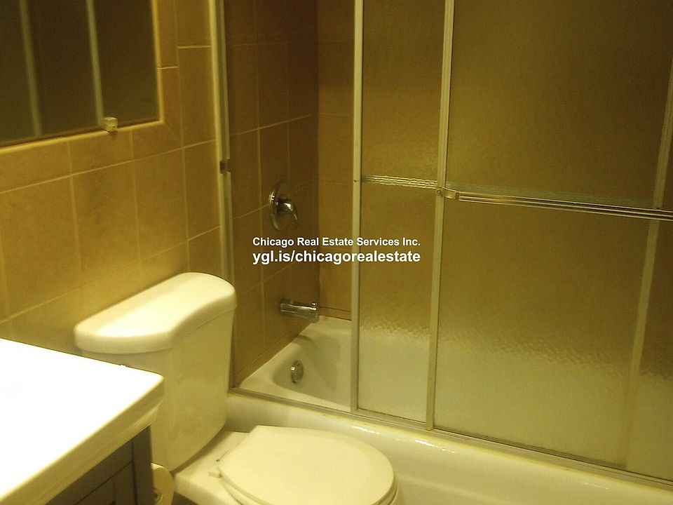 1st image of 722 W Diversey Pkwy APT 201