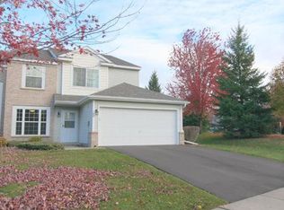 304 Wilderness Dr, Chaska, MN 55318