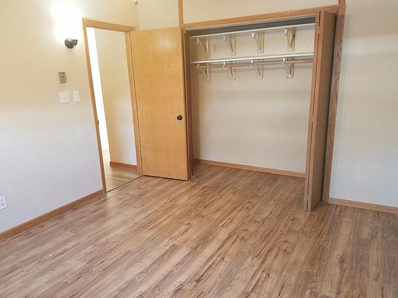 5th image of 2213 8th St N