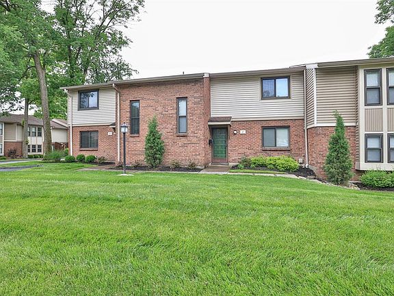 3rd image of 25 Woodview Ct