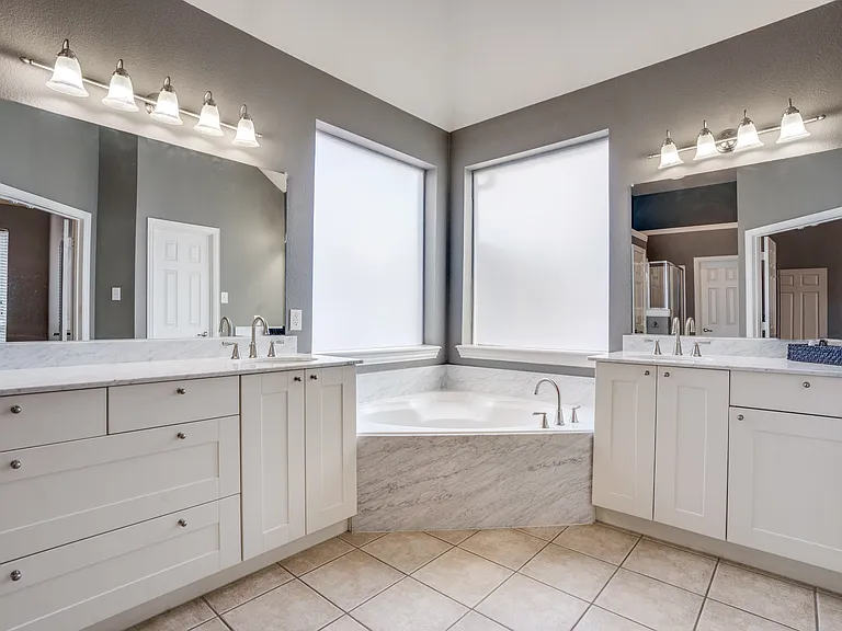 4432 Duval Dr — Photo 30
