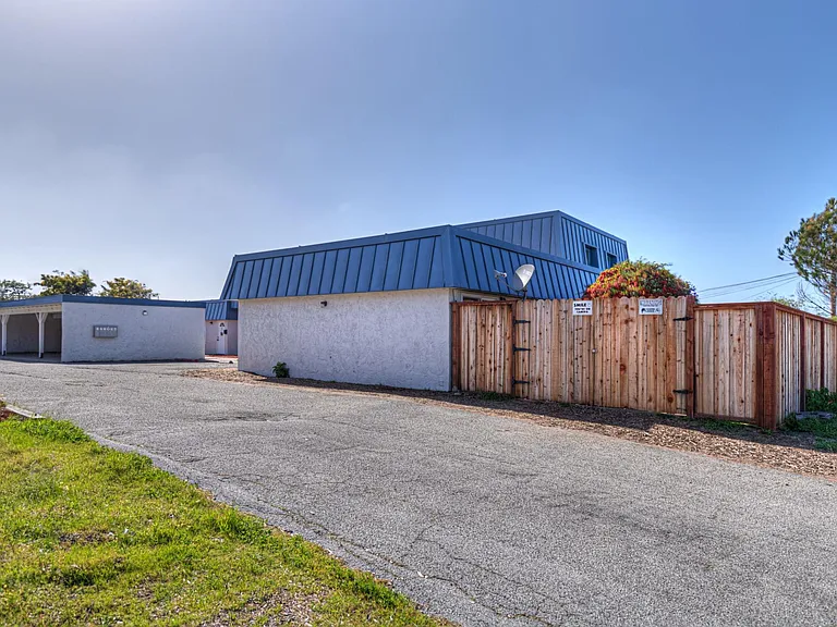 470 Reservation Rd — Photo 13