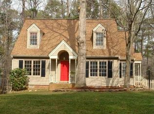 8116 Brookwood Ct, Raleigh, NC 27613