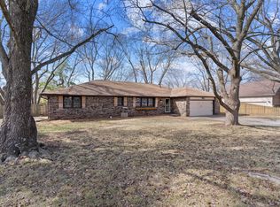 4465 S Ridgecrest Dr, Springfield, MO 65810