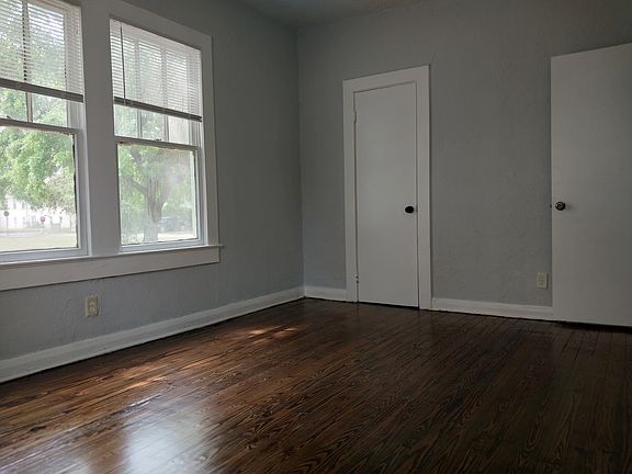 3rd image of 2206 N 12th St APT 1