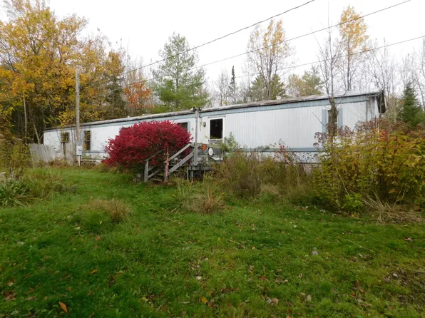 209 Middle Road, Oakland, ME 04963