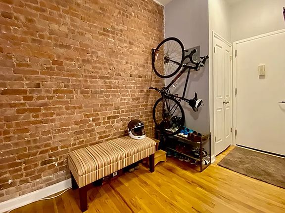 4th image of 202 W 83rd St APT 4R