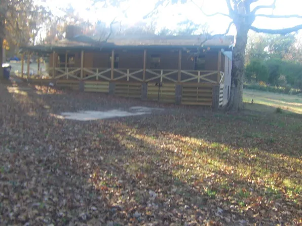 24 Overlook Rd, Boaz, AL 35956