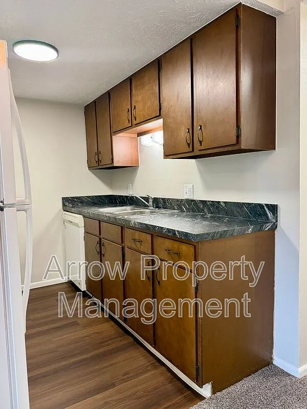 1 bed, 1.0 bath, 625 sqft, $750 — Photo 2