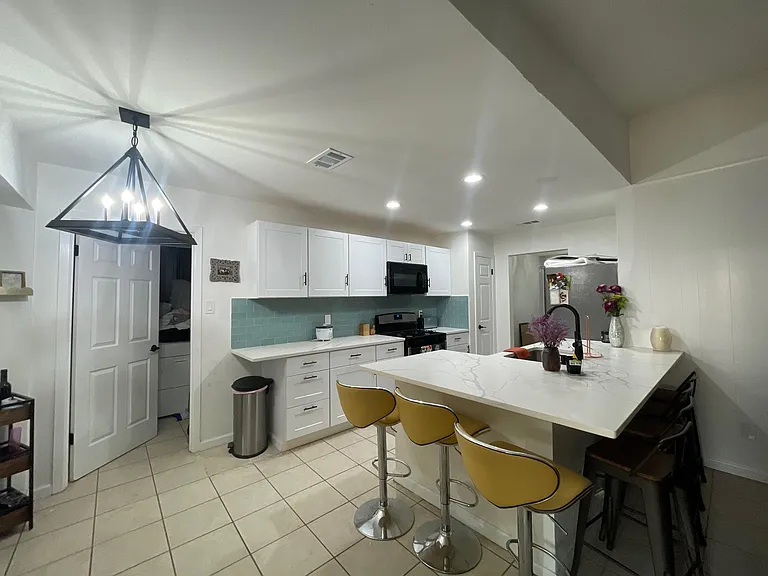 11701 Quartz Cir — Photo 6