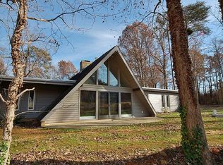 2014 Neelley Rd, Pleasant Garden, NC 27313