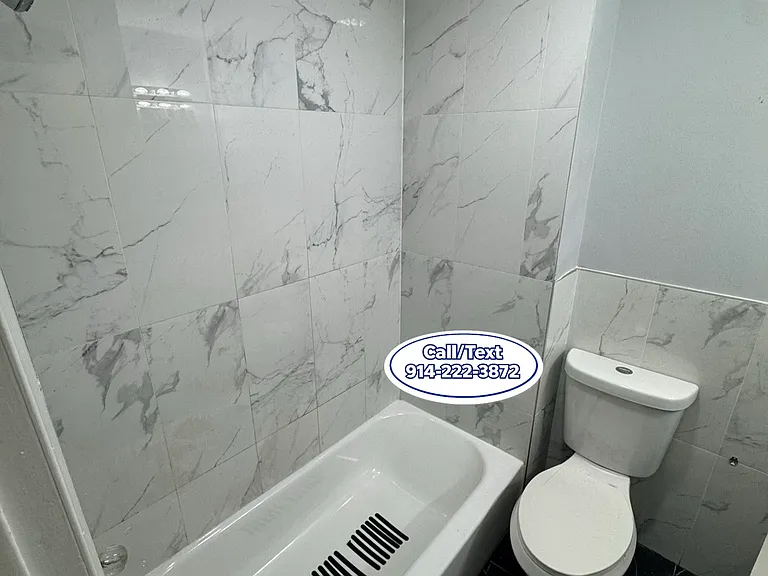 113 Webster Ave #3 — Photo 2