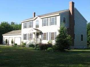 40 Clearview Ln, Topsham, ME 04086