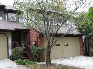 292 Centerbury Ct, Springdale, OH 45246