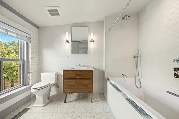 Rented by Corcoran | media 12