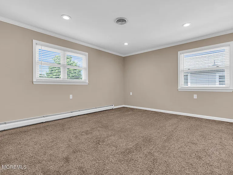 510 Jamaica Blvd — Photo 25