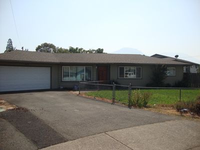 1405 NE Laura Ct, Grants Pass, OR, 97526