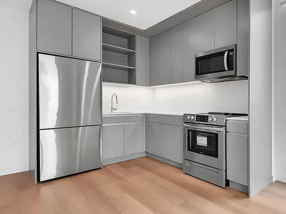 1st image of 29-17 40th Ave #515