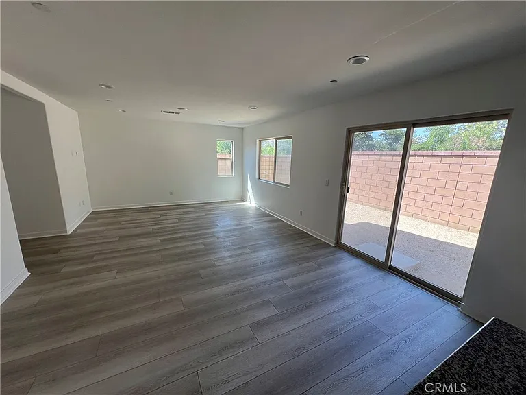 24024 Roybal Way — Photo 5