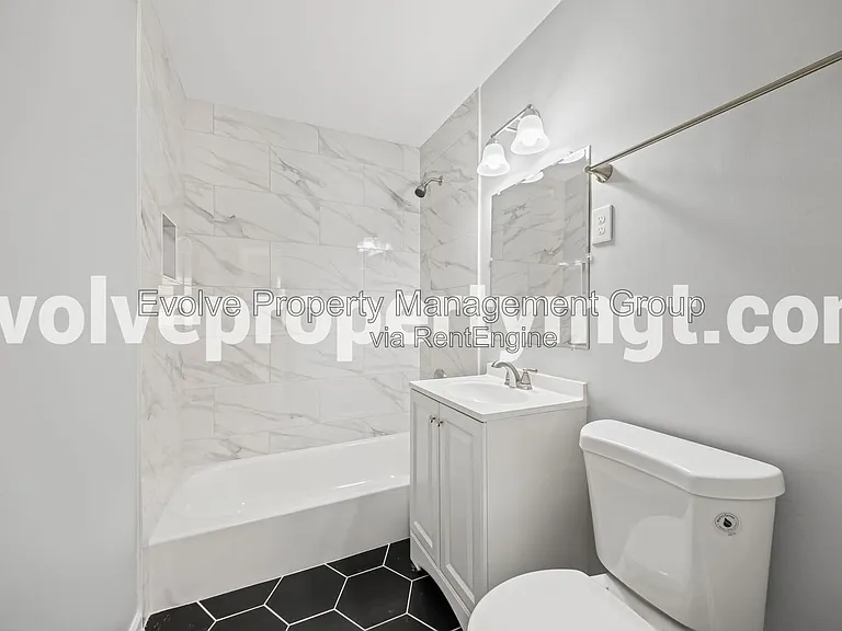995 Avon Rd — Photo 16
