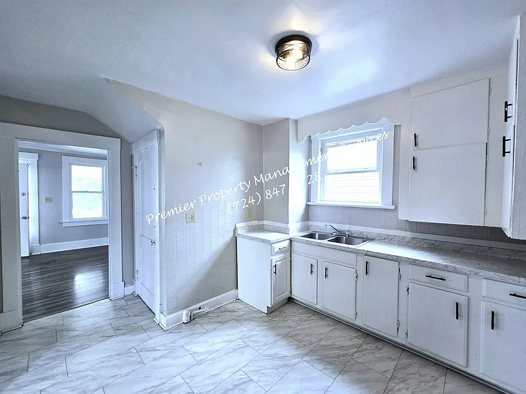 201 Mills Way — Photo 18