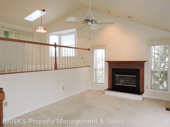 4th image of 3 Thornberry Ln