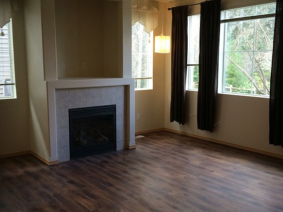 3rd image of 2135 Bobs Hollow Ln Unit B