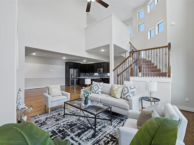 1420 Wilson St — Photo 19