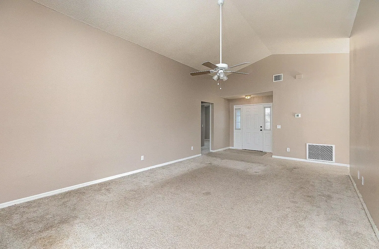 3024 Parkway Boulevard — Photo 2
