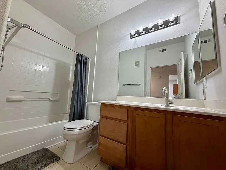 2291 W Horizon Ridge Pkwy #1101 — Photo 10