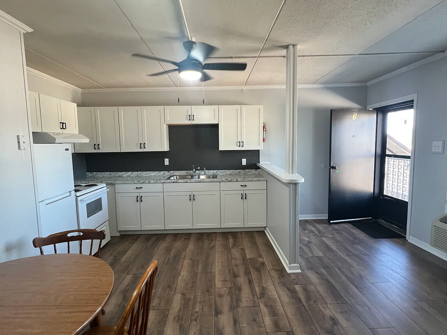 267 Gill St — Photo 3