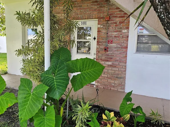 2851 E Golf Boulevard #101, Pompano Beach, FL 33064
