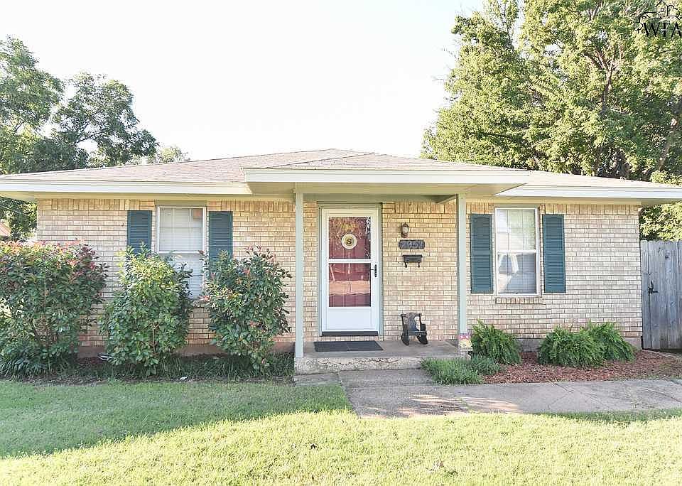 1st image of 2957 Stearns Ave