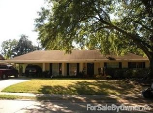 1008 Snow White Dr, Alexandria, LA 71303